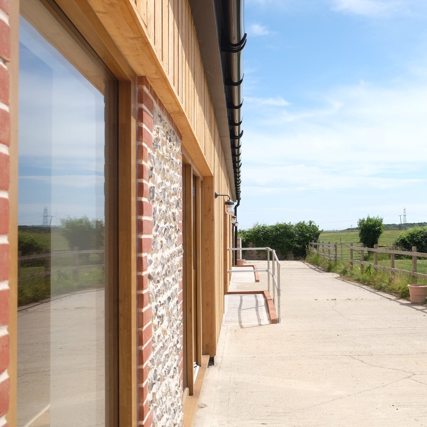 Curly - Pig Shed Cottage 3